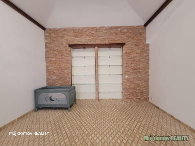 Prodej komerční nemovitosti, Praha - Nové Město, U půjčovny, 75 m2