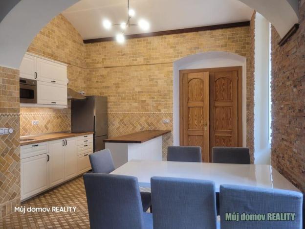 Prodej komerční nemovitosti, Praha - Nové Město, U půjčovny, 75 m2