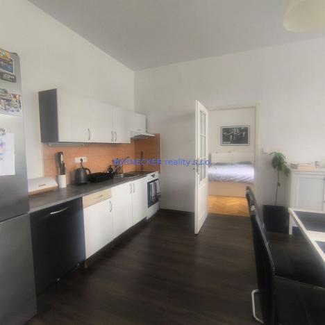 Pronájem bytu 2+1, Hradec Králové, Švehlova, 75 m2