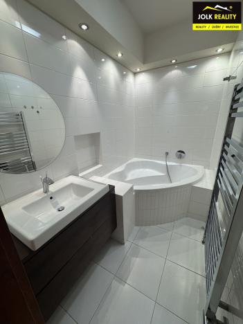 Pronájem bytu 3+kk, Opava, Horní náměstí, 109 m2