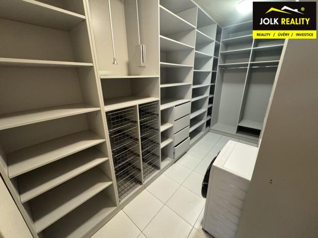 Pronájem bytu 3+kk, Opava, Horní náměstí, 109 m2