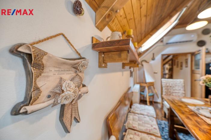 Prodej rodinného domu, Všechlapy, 200 m2