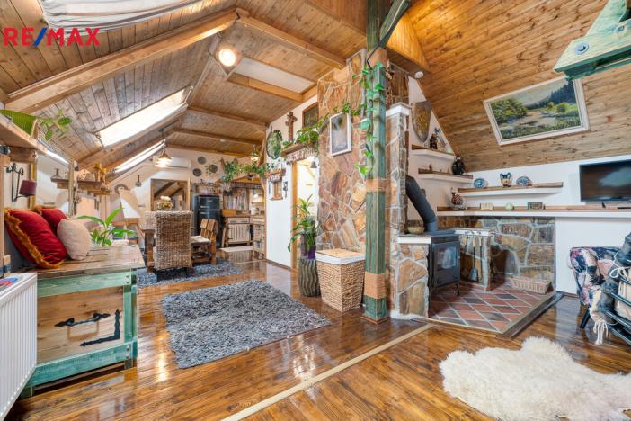 Prodej rodinného domu, Všechlapy, 200 m2