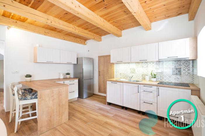 Prodej rodinného domu, Rožmberk nad Vltavou, 302 m2