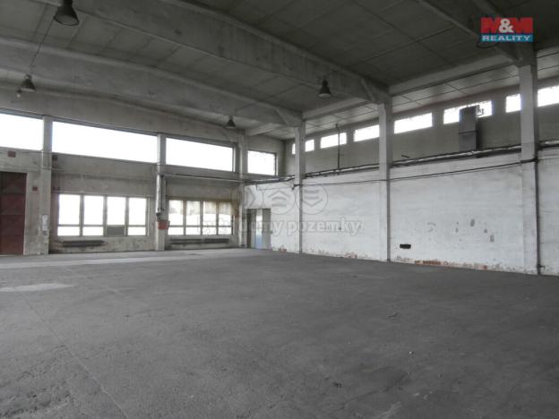 Pronájem skladu, Červený Kostelec, 1600 m2
