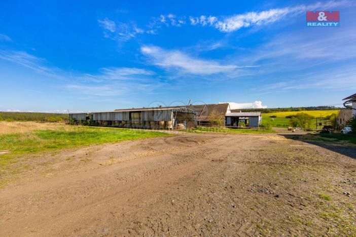 Prodej zemědělského objektu, Černovice, 4026 m2