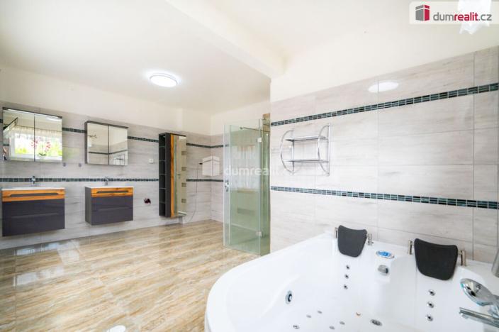 Prodej rodinného domu, Strmilov, Studenská, 260 m2