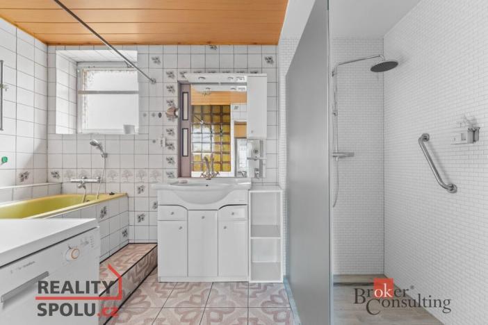 Prodej rodinného domu, Rumburk - Rumburk 2-Horní Jindřichov, Zadní, 180 m2