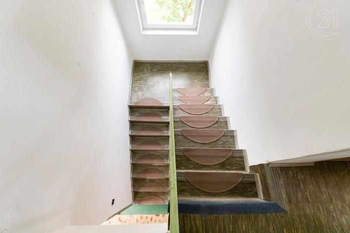 Prodej rodinného domu, Podolanka, 147 m2