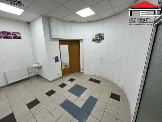 Pronájem obchodního prostoru, Frýdek-Místek - Frýdek, tř. T. G. Masaryka, 44 m2