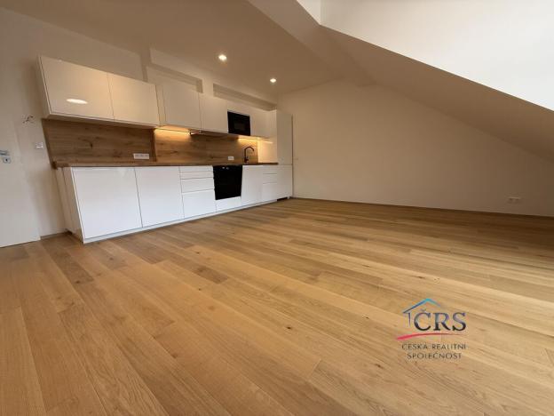 Pronájem bytu 3+kk, Praha - Žižkov, Pospíšilova, 96 m2