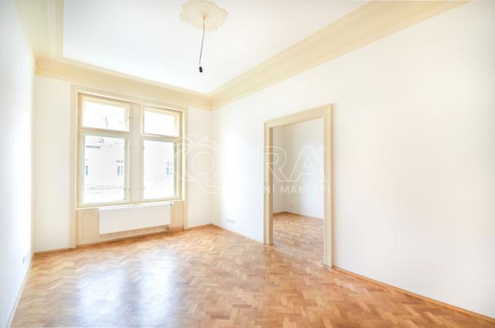 Pronájem bytu 2+1, Praha - Staré Město, Kaprova, 84 m2