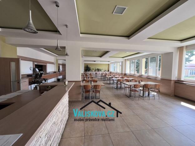 Pronájem restaurace, Hulín, 400 m2