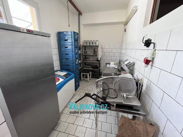 Pronájem restaurace, Hulín, 400 m2