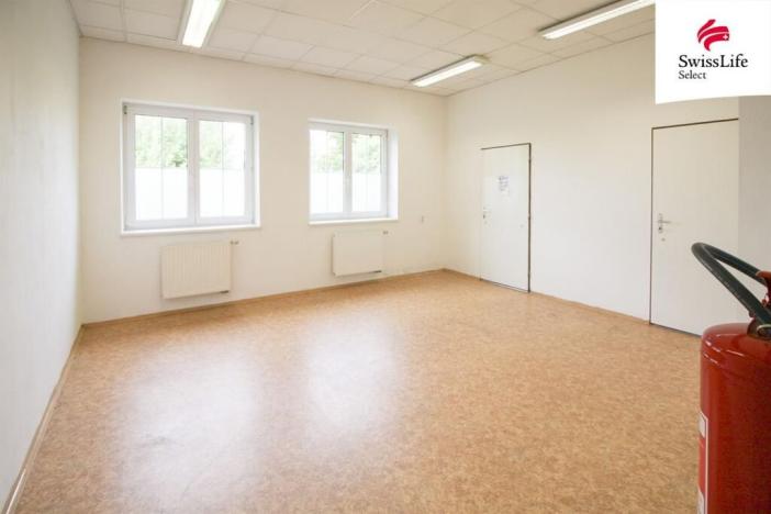 Prodej výrobních prostor, Kamenice, 783 m2