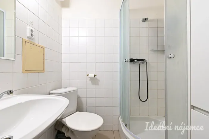Pronájem bytu 1+1, Brno, Mojmírovo náměstí, 36 m2