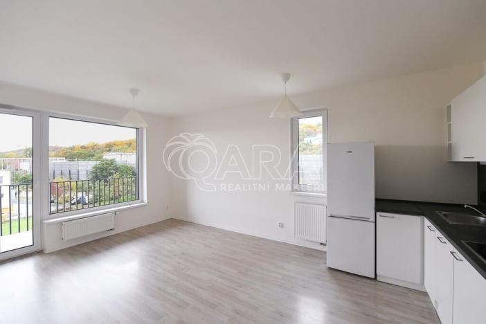 Pronájem bytu 2+kk, Praha - Vysočany, Strnadových, 57 m2