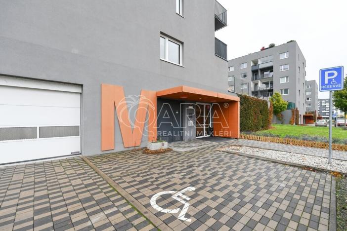 Pronájem bytu 2+kk, Praha - Vysočany, Strnadových, 57 m2