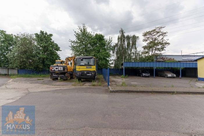 Pronájem komerčního pozemku, Praha - Hloubětín, Kbelská, 3070 m2