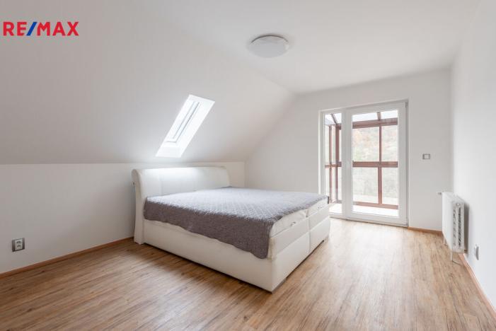 Prodej vily, Měchenice, Hlavní, 330 m2