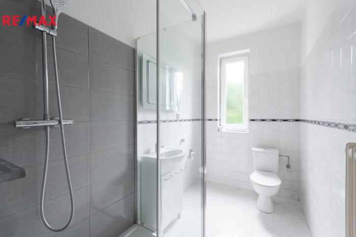 Prodej vily, Měchenice, Hlavní, 330 m2