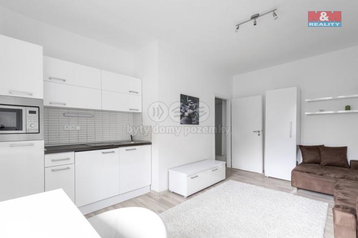 Prodej bytu 1+kk, Bílovec, Radotínská, 25 m2