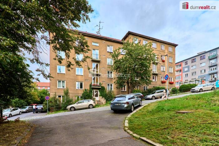 Prodej bytu 2+1, Karlovy Vary - Rybáře, Roháče z Dubé, 53 m2