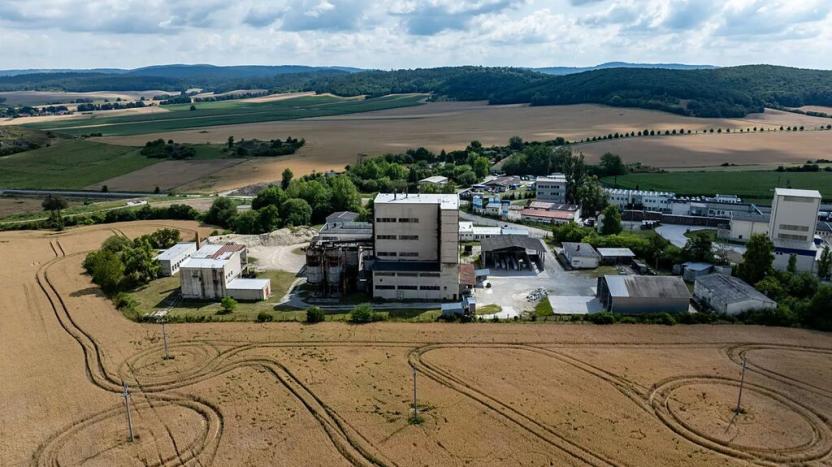 Prodej výrobních prostor, Čebín, 3507 m2