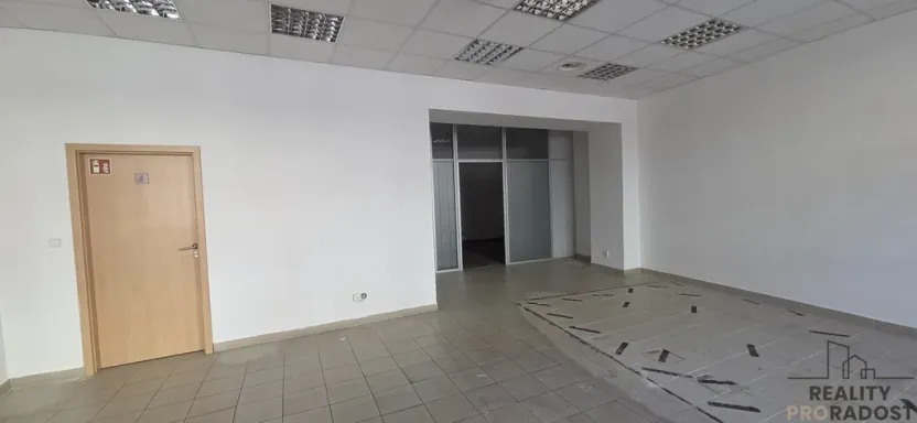 Pronájem obchodního prostoru, Hodonín, Národní třída, 110 m2