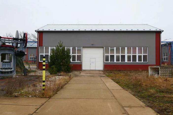 Prodej výrobních prostor, Pardubice, 5239 m2