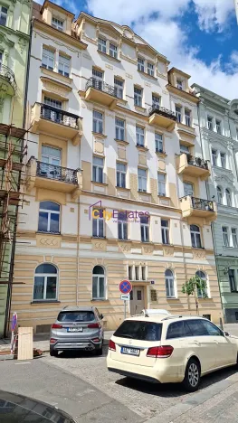 Prodej kanceláře, Praha - Smíchov, Janáčkovo nábřeží, 135 m2