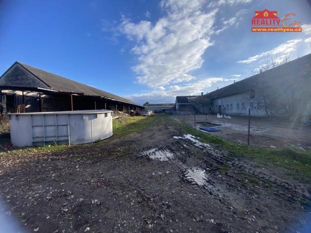 Prodej komerčního pozemku, Rokytno, 10172 m2