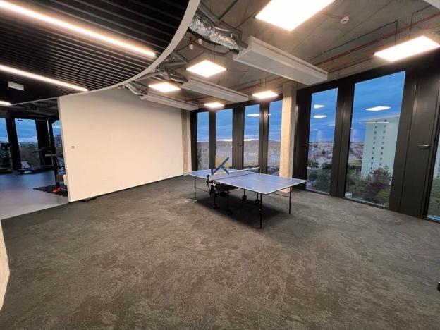 Pronájem kanceláře, Praha, Kladenská, 235 m2