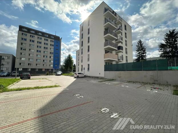 Prodej garáže, Otrokovice, Moravní, 11 m2