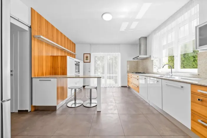 Prodej vily, Valašské Meziříčí - Krásno nad Bečvou, Jiráskova, 300 m2