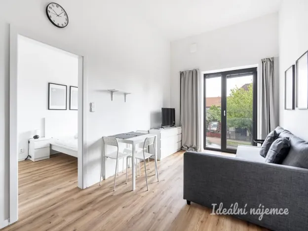 Pronájem bytu 2+kk, Praha - Kyje, Za černým mostem, 58 m2