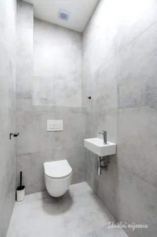 Pronájem bytu 2+kk, Praha - Kyje, Za černým mostem, 58 m2