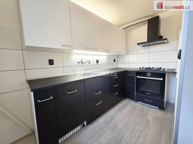 Pronájem bytu 2+1, Praha - Vokovice, K Červenému vrchu, 48 m2