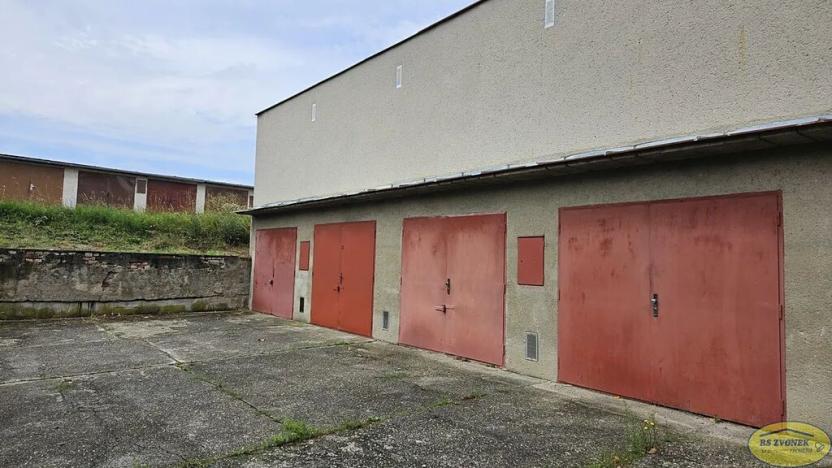 Prodej garáže, Kroměříž, Obvodová, 21 m2