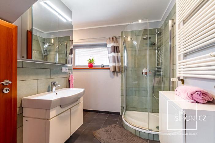 Prodej rodinného domu, Horky nad Jizerou, 208 m2