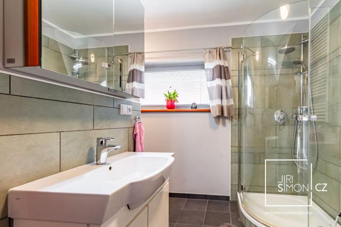 Prodej rodinného domu, Horky nad Jizerou, 208 m2