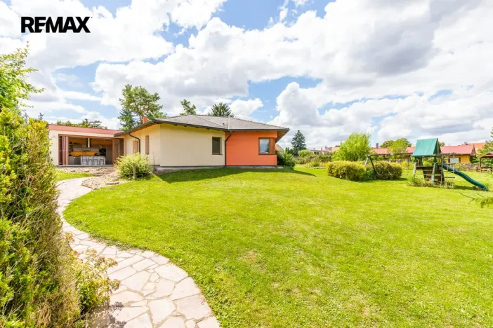 Prodej rodinného domu, Kostelec nad Labem - Jiřice, K Paterům, 290 m2