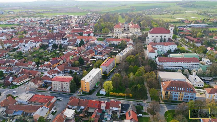 Prodej bytu 2+1, Slavkov u Brna, Komenského náměstí, 50 m2