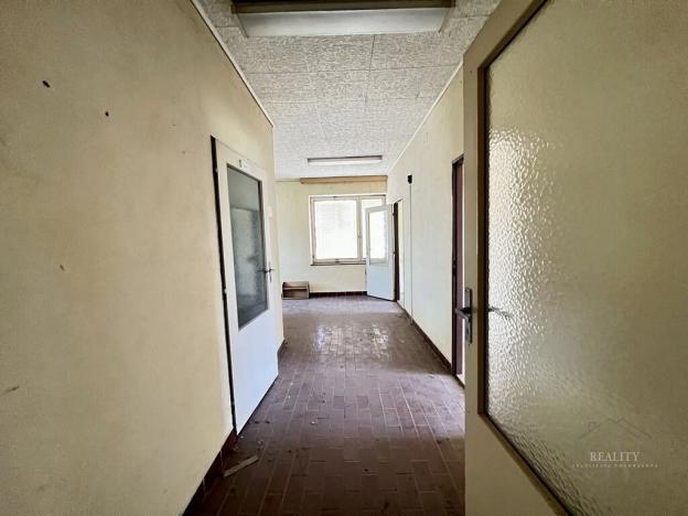 Pronájem skladu, Dlouhá Brtnice, 350 m2