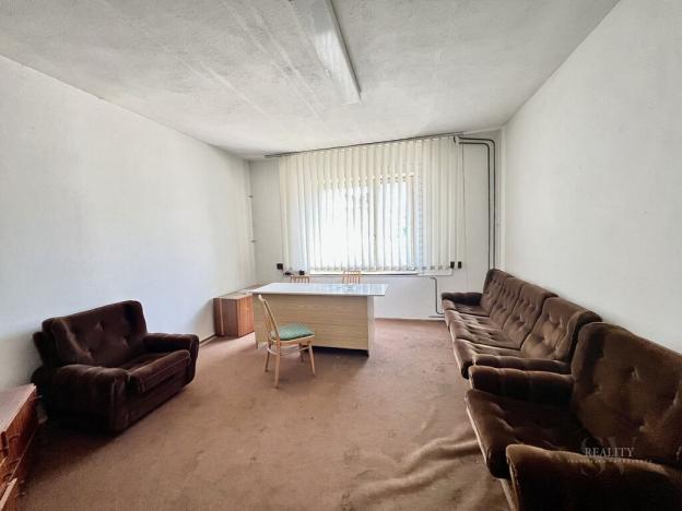 Pronájem skladu, Dlouhá Brtnice, 350 m2