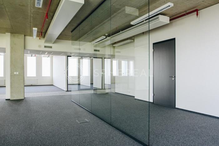 Pronájem kanceláře, Brno - Slatina, Tuřanka, 380 m2