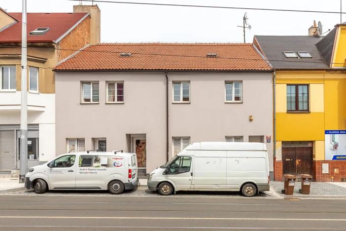 Prodej obchodního prostoru, Praha - Kobylisy, Klapkova, 246 m2
