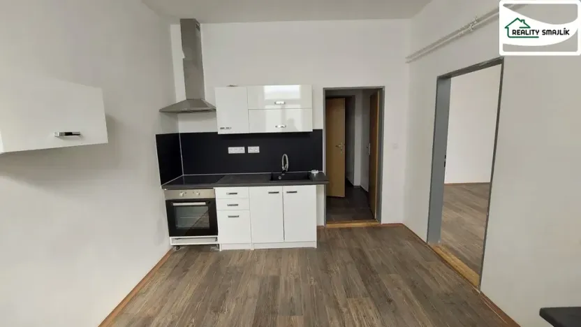 Pronájem bytu 1+1, Cheb, Evropská, 46 m2