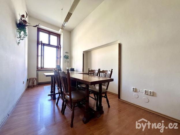 Pronájem kanceláře, Olomouc, Horní náměstí, 142 m2