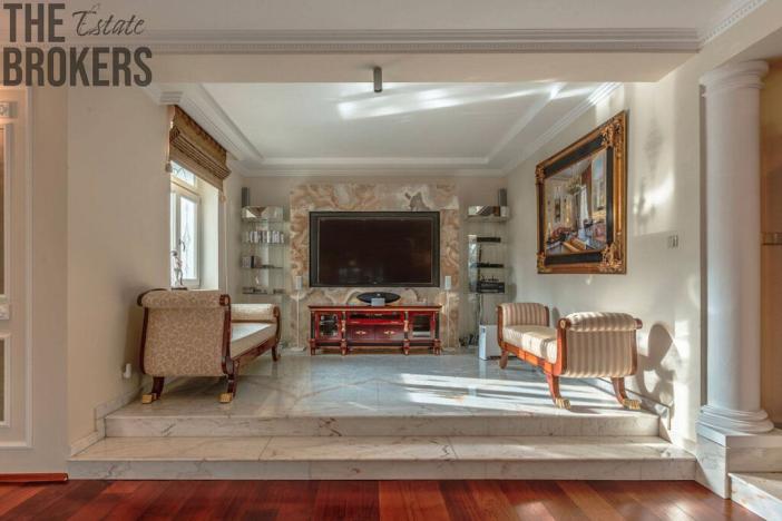 Prodej rodinného domu, Praha - Dolní Měcholupy, U přejezdu, 359 m2